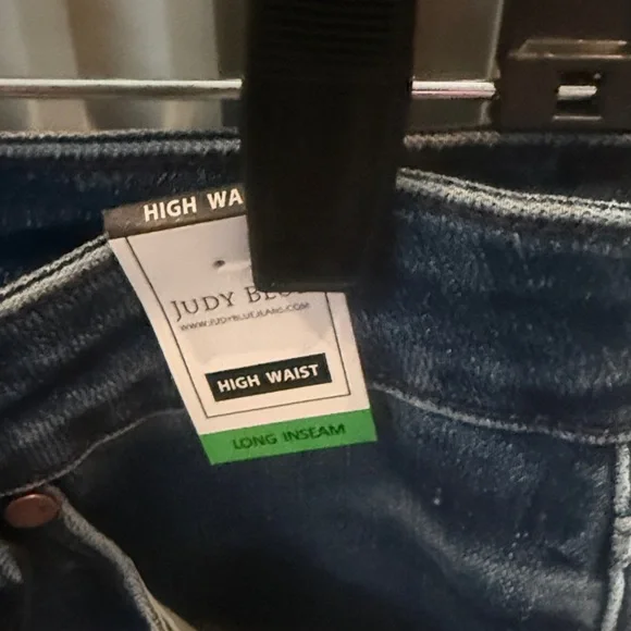 Judy Blue Dark Wash Flare Jeans - Picture 4 of 6